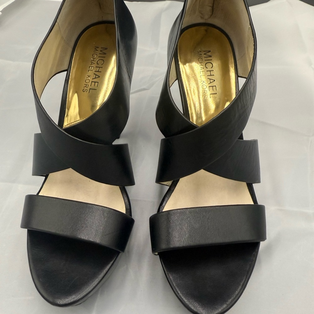 NWOT Michael Kors Elena Criss Cross Black Heels size 6.5